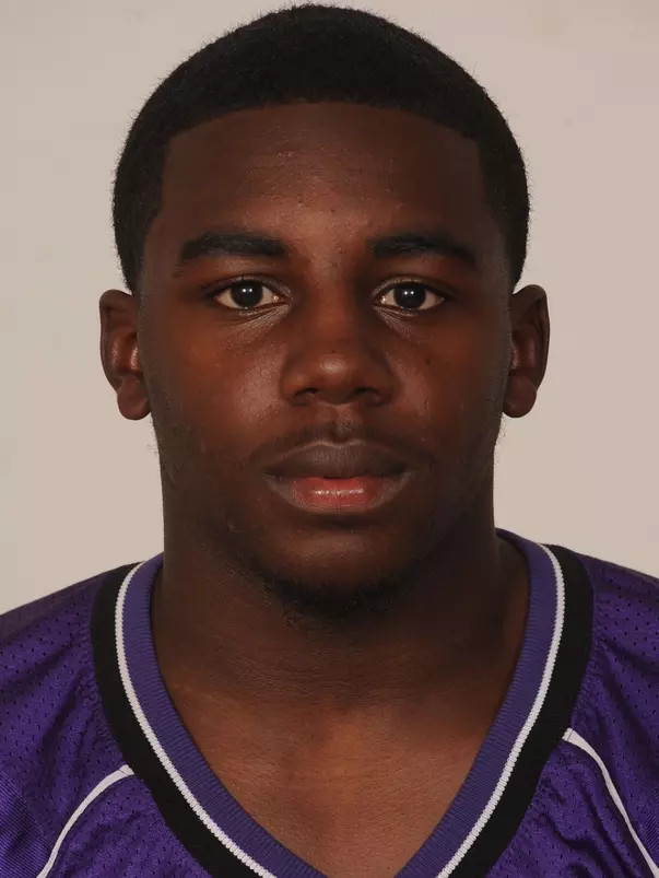 Venique Benton