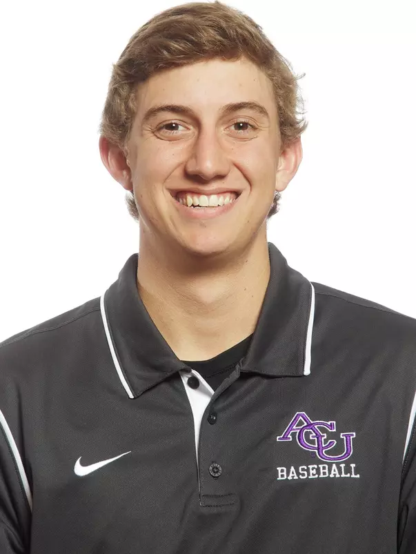 Travis Schuetze
