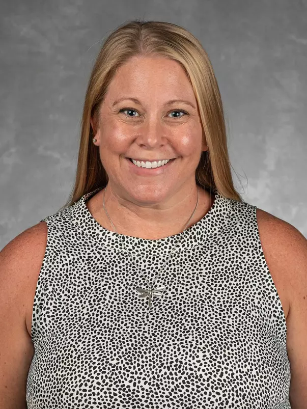 Angela Mooney headshot