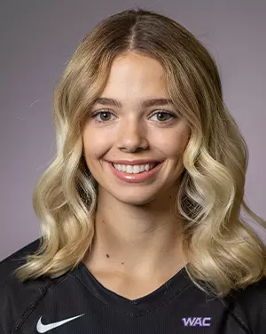 Breanna Box headshot