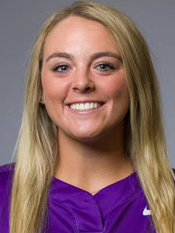 Calie Burris headshot