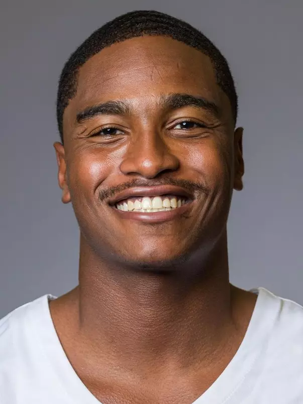 Mahki Morris headshot