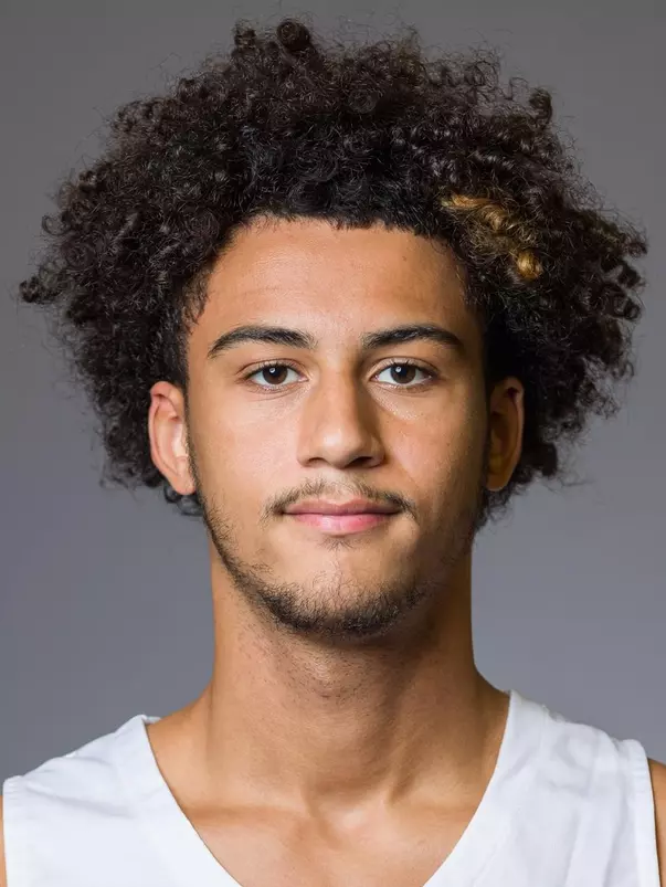 Stevie Smith headshot