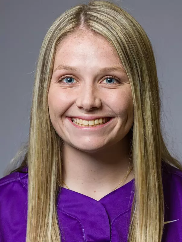 Riley White headshot