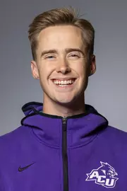 levi chambers headshot