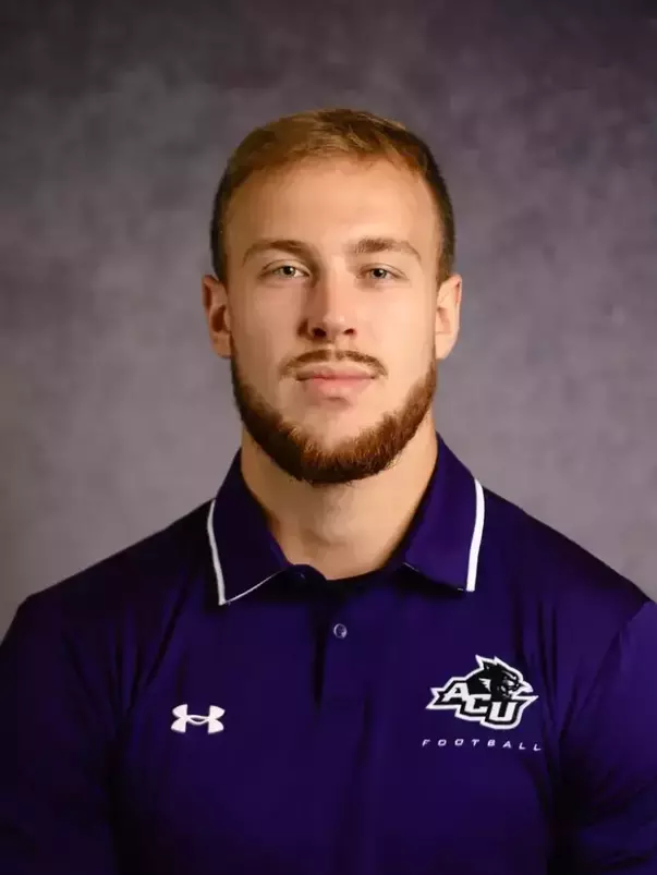 Luke Gambs 2024 headshot