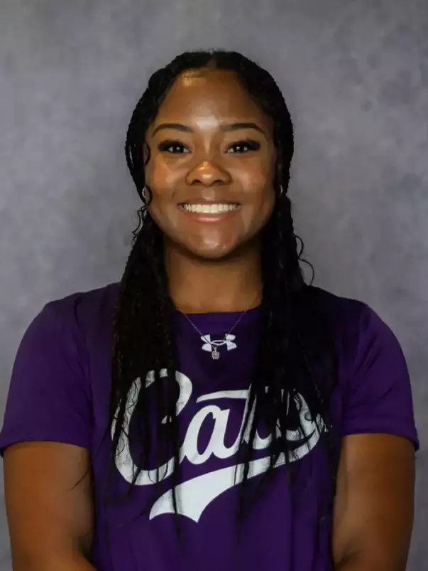 Alyssa Woods 2025 headshot