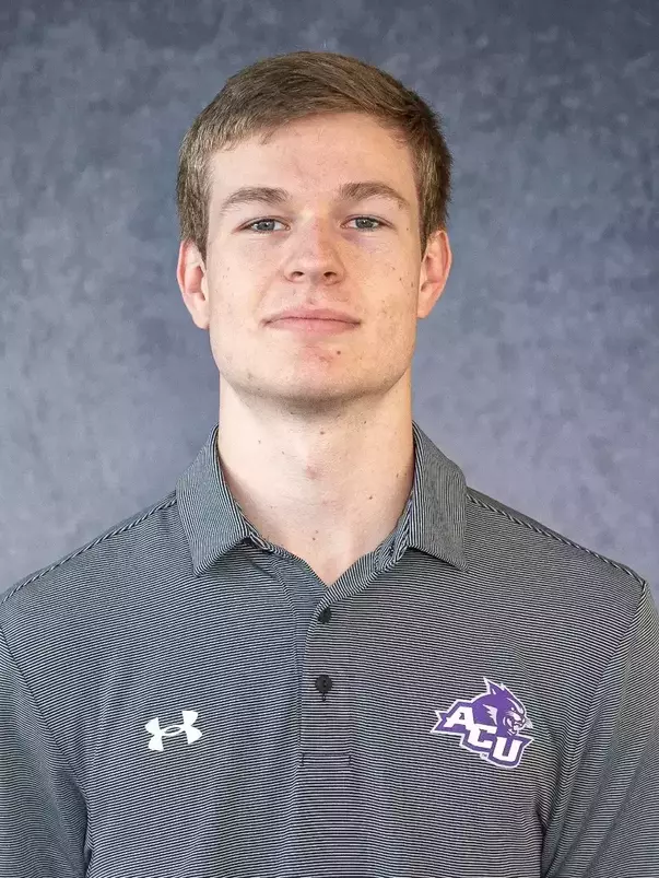 Lane Dollar Headshot 2025-26