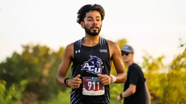 Benjamin Castro runs in the ACU Naimadu Classic on August 29, 2025.