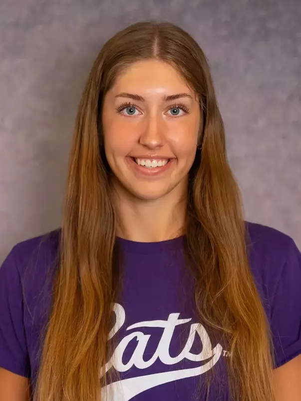 Meredith Mayes 2025-26 Headshot