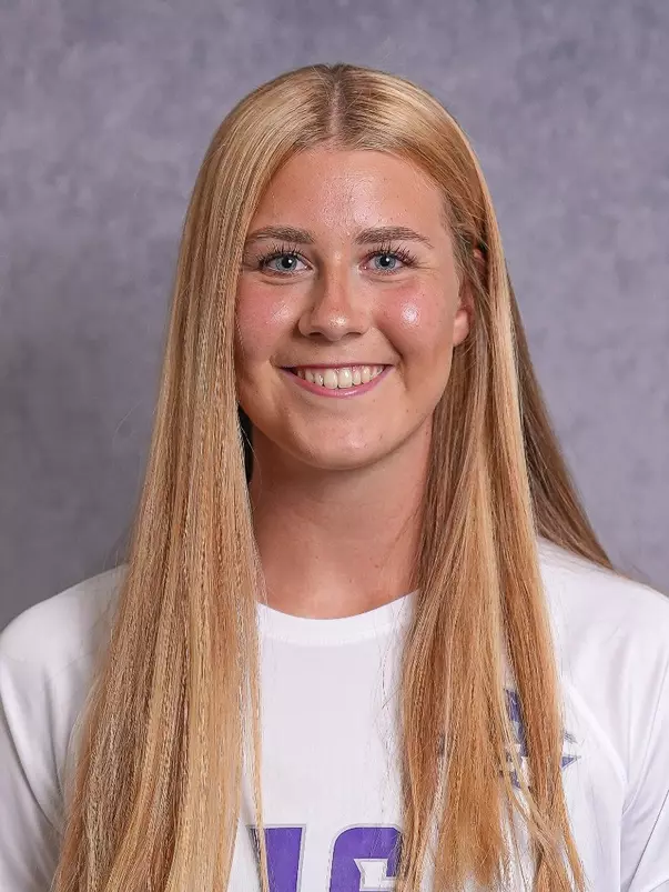 Emma Taylor Headshot