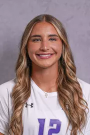 Raegan Hollis Headshot