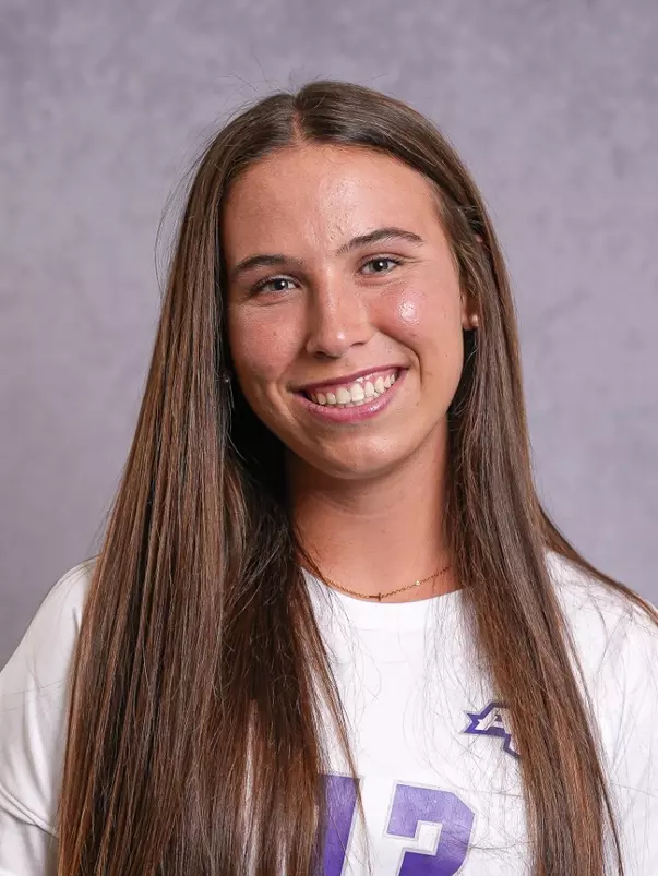 Raelin Miller Headshot