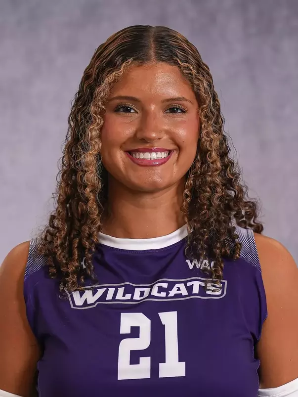 Alexis Strong Headshot 2025