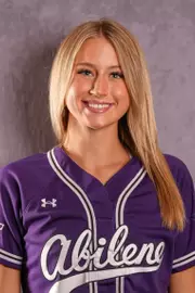 Lindsey Oliver 2026 head shot