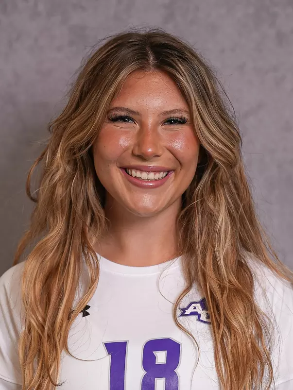 Brooke Piper Headshots