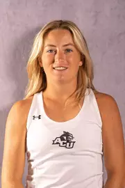 Elsa Luthar 2025 headshot