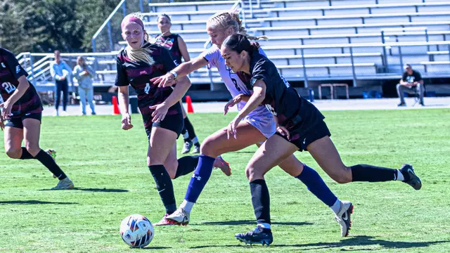 Addison Briscoe fights for possession of the ball against Eastern Kentucky on Oct. 19, 2026.