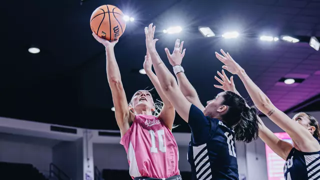 Payton Hull attempts a layup in ACU's matchup with California Baptist at Moody Coliseum on Feb. 7, 2026.