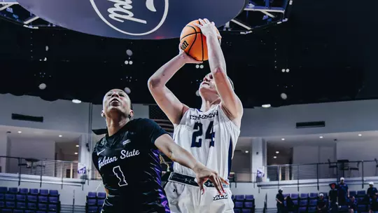 Emma Troxell shoots a jumpshot in ACU's 68-65 win over Tarleton State at Moody Coliseum on Feb. 3, 2026.