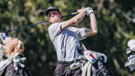 Tres Hill takes a swing at an ACU men's golf practice in Abilene, Texas on Sept. 11, 2025.