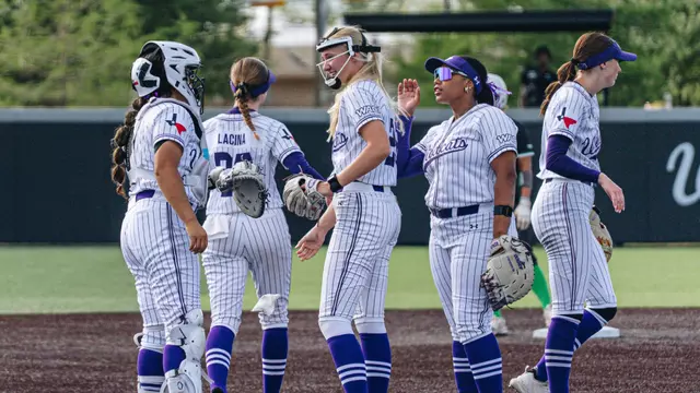 Leah Meyer and teammates come together during a game versus Utah Valley on April 10, 2026