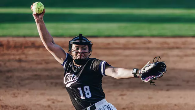 Makayla Valle delivers a pitch at North Texas on March 25, 2026.