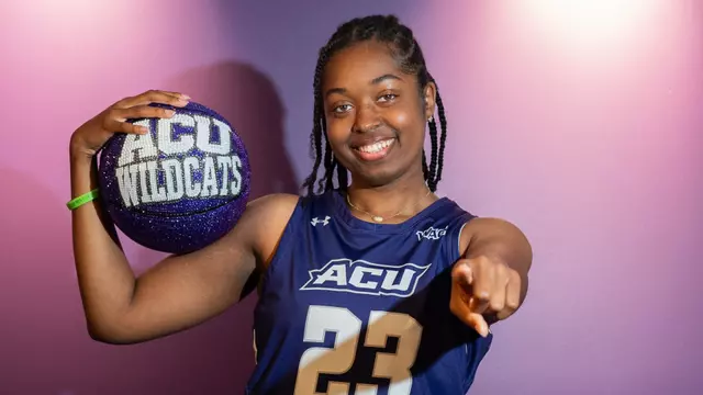 Raimi McCrary poses during a recruit photoshoot on April 22, 2026.