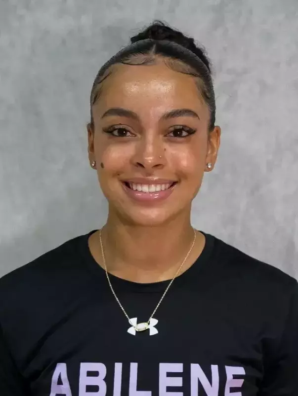 Jazmyn Stone Headshot #2 (2026-27)