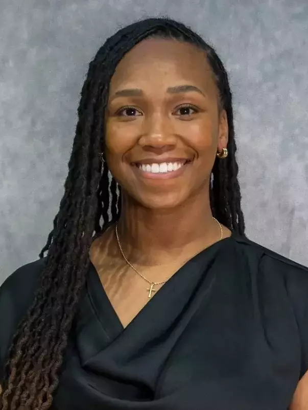 Keyanna Keys Headshot #2 (2026-27)