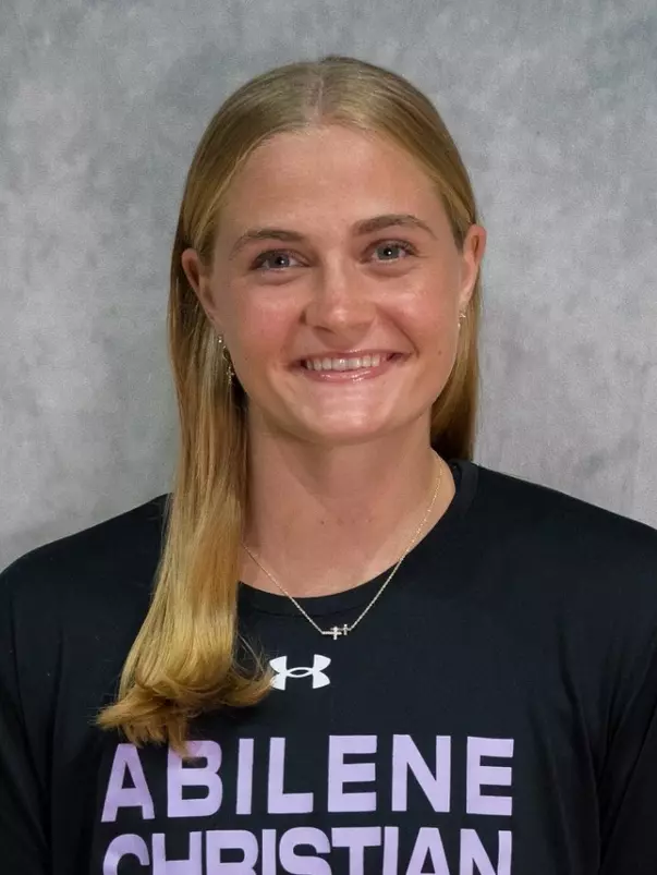 Molly Daugherty Headshot #2 (2026-27)