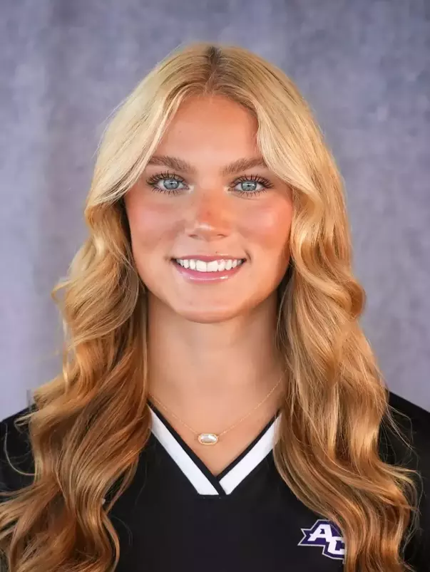 Bella Medrano 2026 headshot