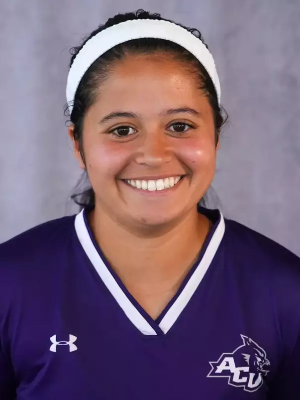 Sophia Saludares 2026 headshot