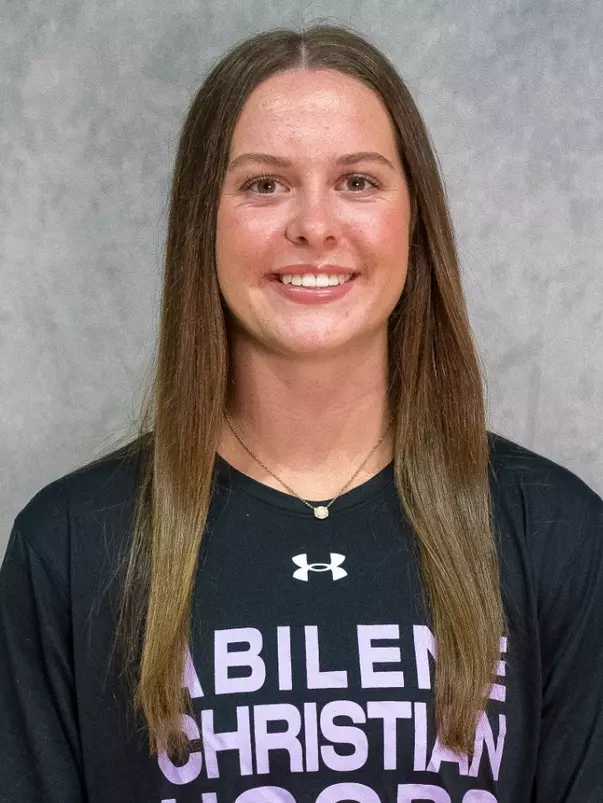 Riley Grohman Headshot (2026-27)