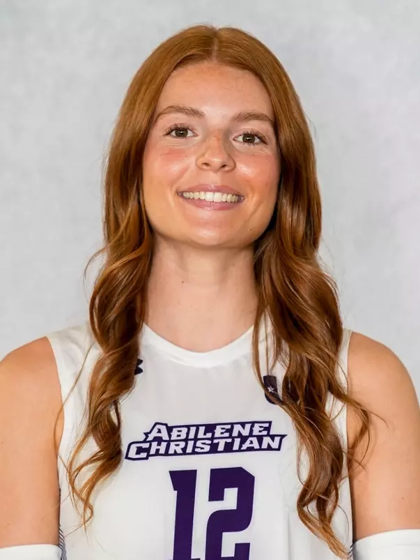 Abby Christian Headshot (2026)