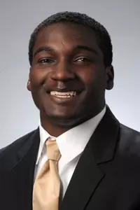 Edwards_Van_Akron_Football_H16_web