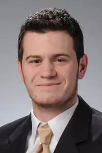 Gasser_Nick_Akron_Football_H16_web