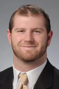 Hauser_Andrew_Akron_Football_H16_web