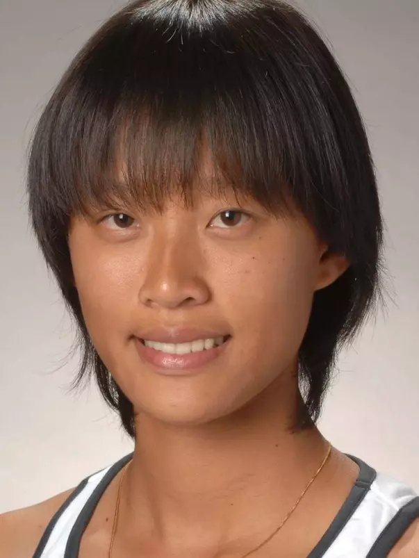 jogasuria_angelina_2009_(web_crop)