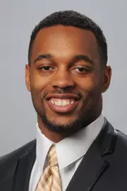 Turner_James_Akron_Football_H15_web