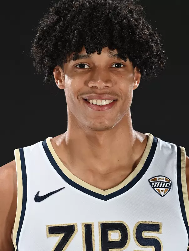 25 Enrique Freeman