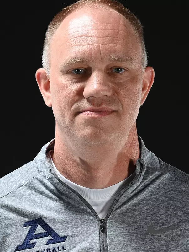 AC VB Coach Andy Riesenberg