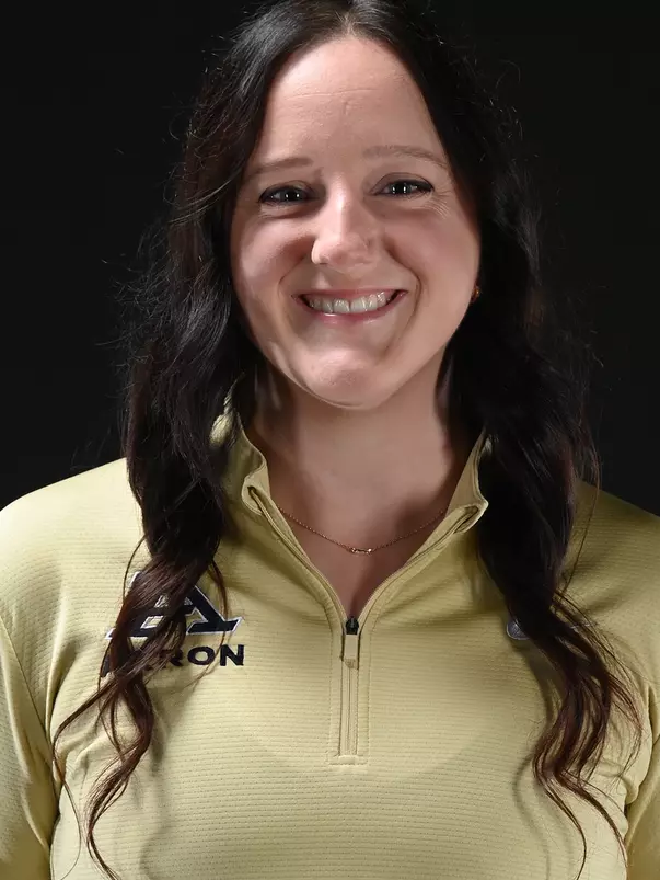 Assistant VB Coach Kelsey Lahey