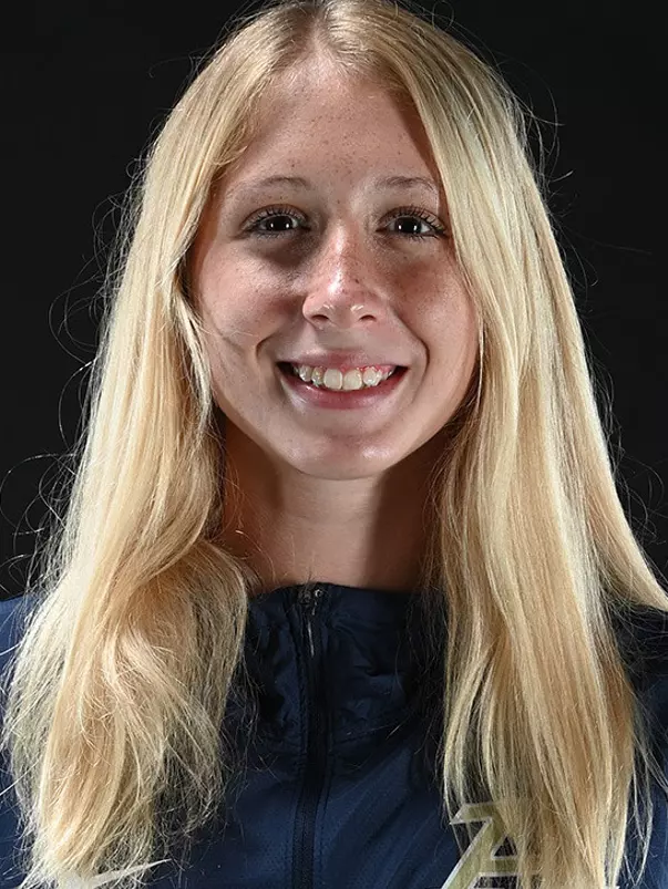 Megan Hipple XC HS23