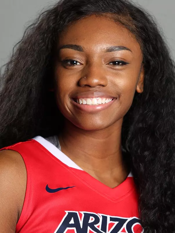 Farrin Bell Headshot
