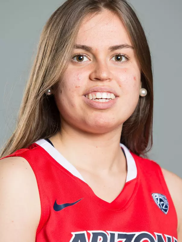Lucia Alonso Headshot