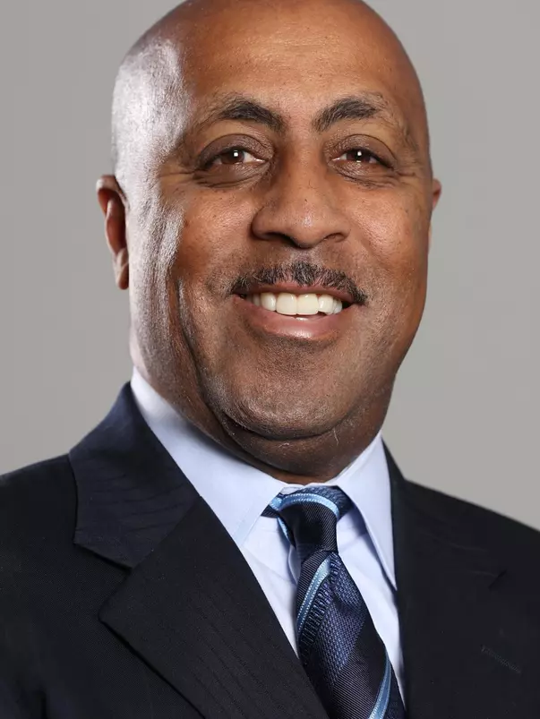 Lorenzo Romar 2017-18 Headshot