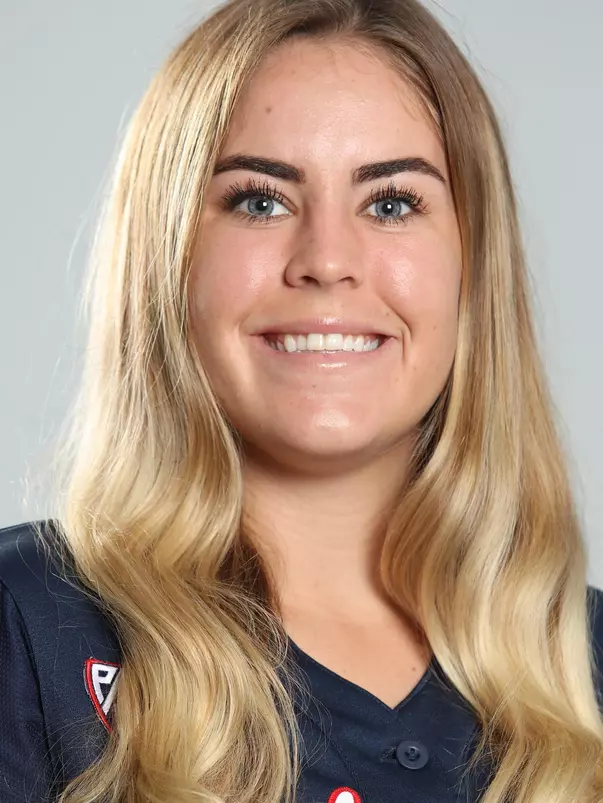 Carli Campbell headshot