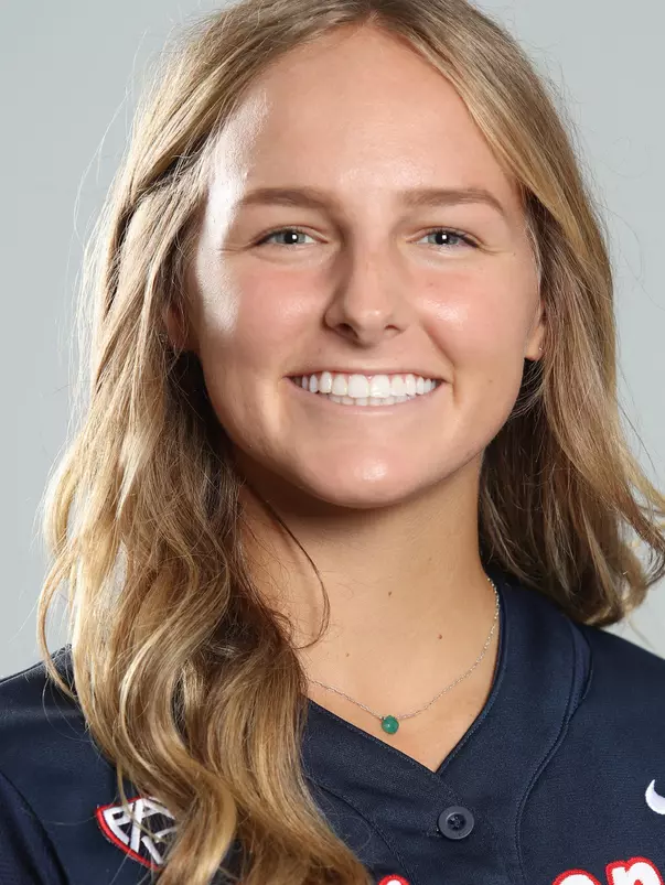 Ivy Davis Head Shot