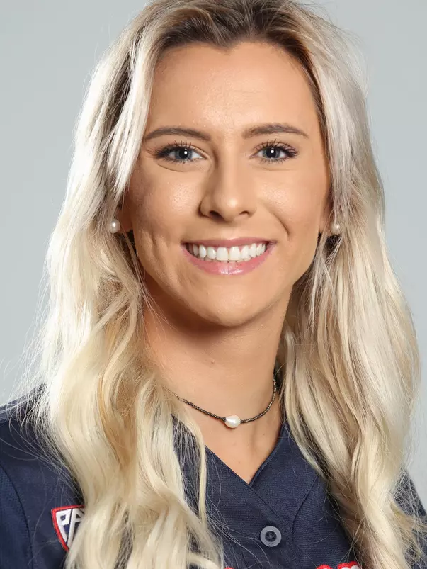 Alyssa Denham Head Shot